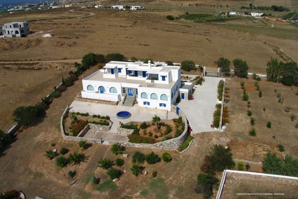 VILLA €1.250.000 VILLA €1.250.000